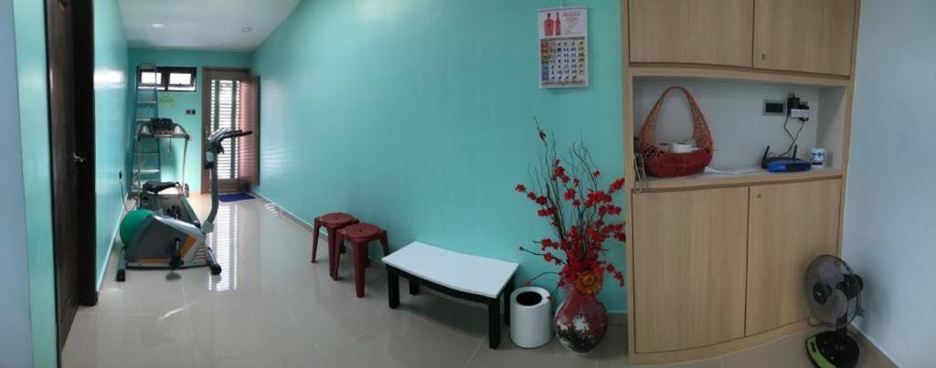 Homestay Stardow~星窗名宿~ Johor Bahru Exteriör bild